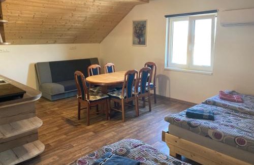 Pouzdrany Apartment | Vinný apartmán Pouzdřany