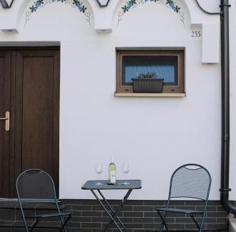 Mutenice House | Vinný sklípek Na Spojovací