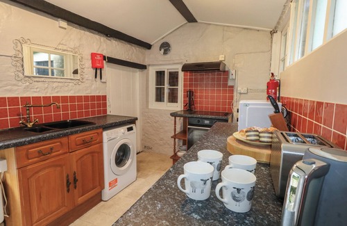 Owermoigne Cottage | VINNEY COTTAGE, pet friendly, character holiday cottage in Owermoigne