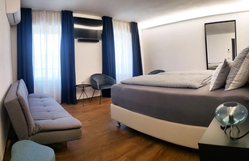 Fosdinovo Bed & Breakfast | Vinomare Guesthouse