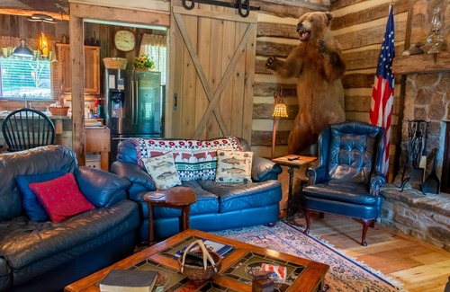 Houston County House | Vintage 1850's log house for rent with 185 acres ,on a Creek , 2miles trails .
