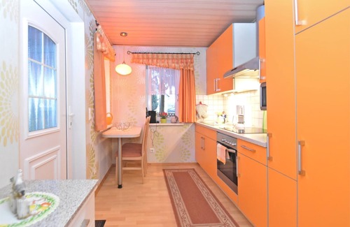 Mechelgruen House | Vintage-Ferienhaus mit Terrasse in Trieb