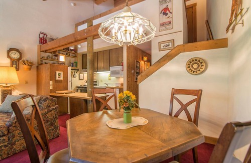 Truckee Condo | Vintage Lodgette - Village at Northstar! - Wong
