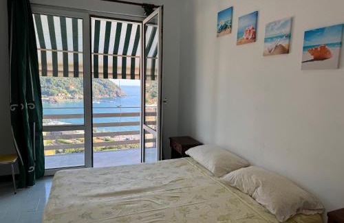 Levanto Apartment | Vintage Ocean View with WI-FI and Private Parking