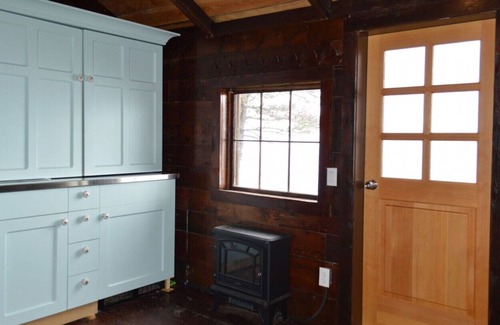 Otter Point Cabin | Vintage Sooke Cabin: affordable, quaint, unique, waterfront, with terrific view.