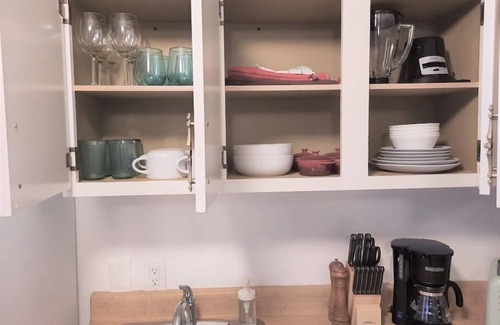 Inglewood Apartment | Vintage Studio w/City Views Minutes to DT