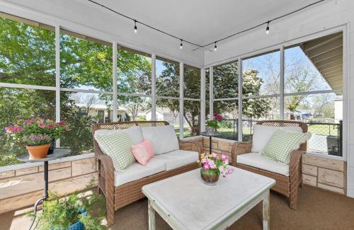 Fredericksburg House | Vintage Veranda - Ping Pong Table & More