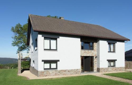 Beffe House | Vintage Villa with Private Garden in Rendeux