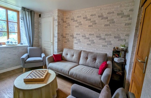 Moyenmoutier Bed & Breakfast | Violet Room in 18th-century building in peaceful setting