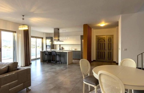 Yalikavak Villa | VIP luxury self catering 7 bedroom beach side private villa with private pool.