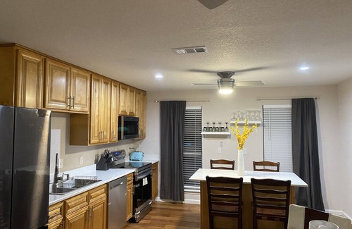 Thousand Oaks House | Visit Pensacola