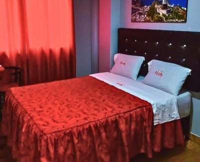 San Martin de Porres Hotel | Visita Lima con excelente ubicación, wifi gratis y vistas en "Hostal Paris"