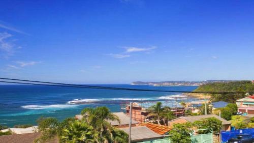 Forresters Beach House | Vista Di Mare Short Walk To Beach Accom Holidays