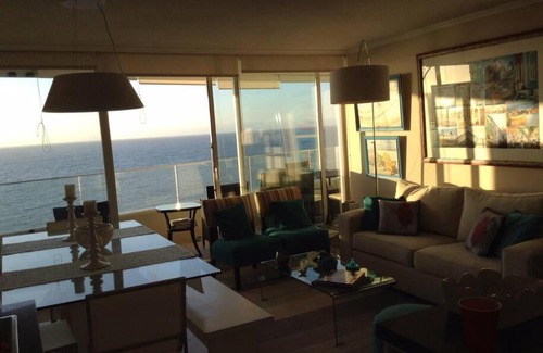 Concon Apartment | Vista insuperable y excelente equipamiento.