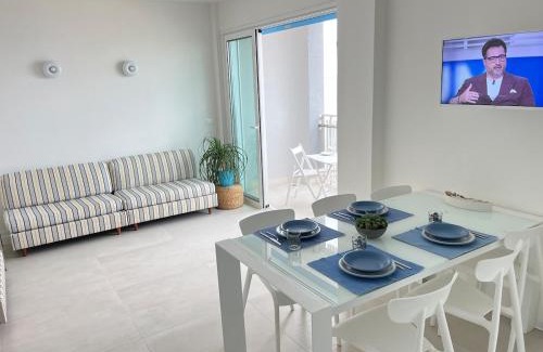 Lignano Sabbiadoro Apartment | Vista mare a 10m dalla spiaggia, 8 piano e parcheggio privato