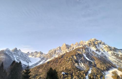 Forni di Sopra Apartment | Vista mozzafiato sulle Dolomiti Friulane