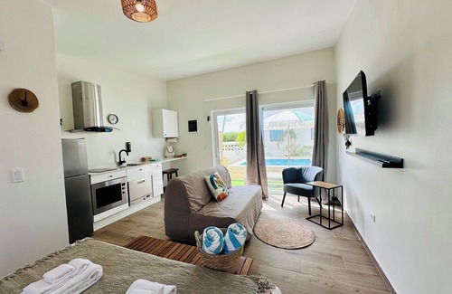 Oranjestad Apartment | Vistalmar Ocean Suites