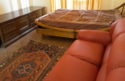 San Giovanni Montebello Apartment | Vittoria Sole Holiday House