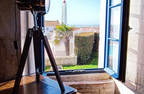 Les Sables d'Olonne Villa | Vivez dans cet ancien sémaphore avec vue mer