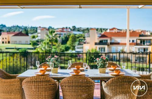 Alhaurin de la Torre Apartment | ViVi Homes - Casa Duque Pool, Terrace & Golf