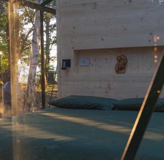 Peveragno Other | Vivi la Magia di Bisdalù - Dormi nella Stanza nel Bosco, Ammira le Stelle e Rilassati con l'Area Benessere e Colazione