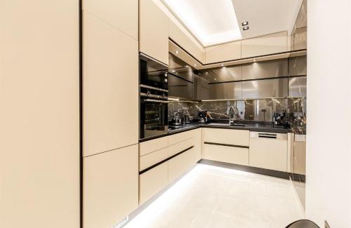 Monemvasia Apartment | Vivian's Luxury Suite