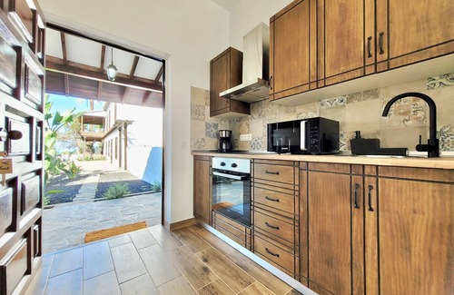 Las Arenas Apartment | Vizcaina - Strelitzia by TOR