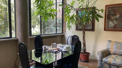 Ferrara Historic Centre Apartment | Vizi e Virtù