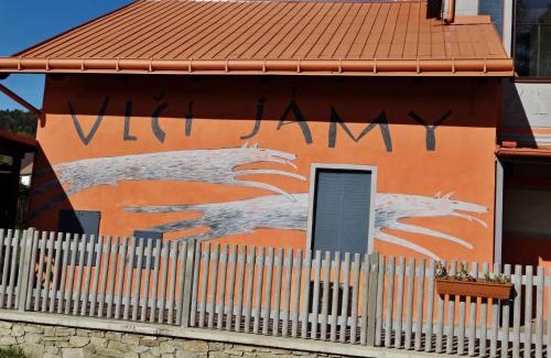 Lenora House | Vlčí Jámy