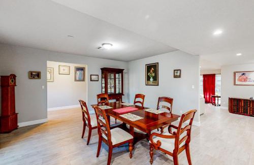Houston House | Vlad's Castle