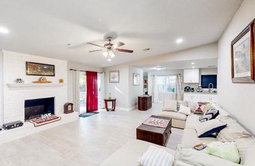 Houston House | Vlad's Castle