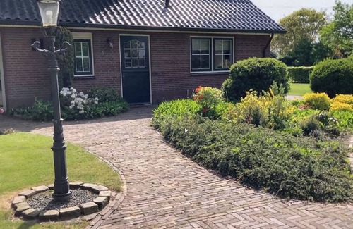 Hellendoorn House | Volledige comfortabele woning gelegen in buitengebied.