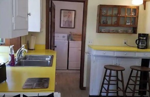 Bismarck House | Voted the Top short-term rental in BISMARCK!