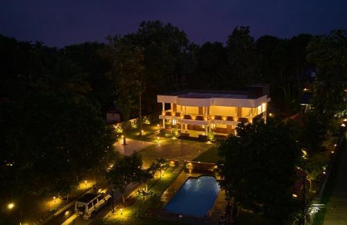 Varkala Hotel | VOYE HOMES Signature Pool Resort Varkala , Just 950 m from Varkala Cliff and Beach