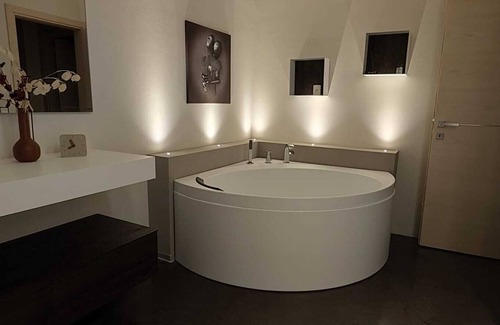 Castellaro Lagusello House | Vrbo Property