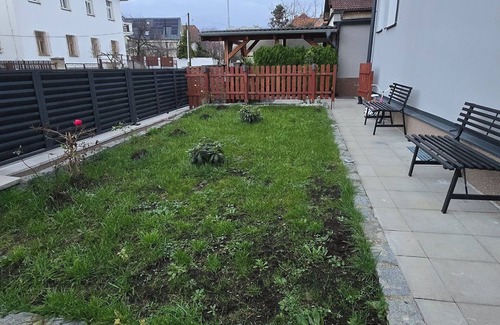 Prague 12 Apartment | Vu's Home - Apartment Garden - 30m2