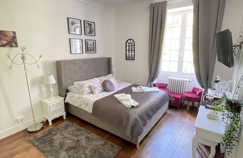 Excideuil Bed & Breakfast | Vue du Château d'Excideuil