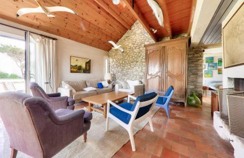 Saint-Jacques House | Vue mer et acces plage direct pour 11 personnes