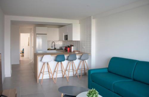 Cros-de-Cagnes Apartment | VUE SUR MER - Magnifique appartement tout confort - Terrasse et parking privé
