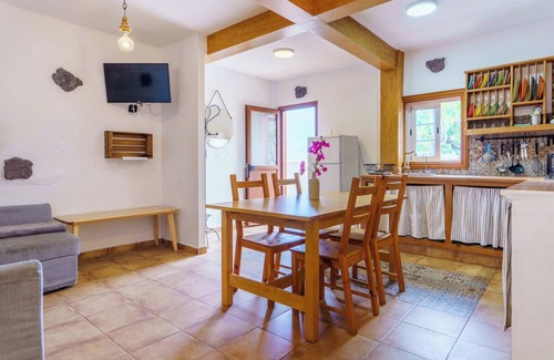 Icod el Alto House | VV SOFIA IN FINCA ECOLOGICA LA ESPIRAL, NATURE, CALM, AND SEA VIEW