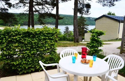 Maisod Apartment | VVF Jura Lac de Vouglans - 4 Room Gite 8 People 1 baby