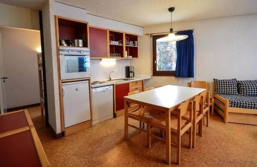 Lelex Apartment | VVF Les Monts Jura - 3 Room Apartment 8 People