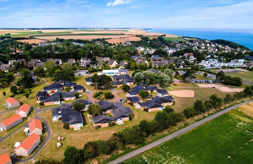 Veules-les-Roses Ski Chalet | VVF Normandy Veules-les-Roses * - 3 Room Chalet 4 People 1 baby