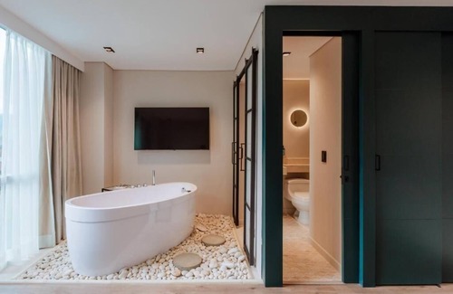 El Tesoro House | w* | Chic Loft w/Amazing View in Poblado