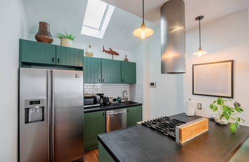Casco Viejo Apartment | w* | Revered 2BR in Casco Viejo