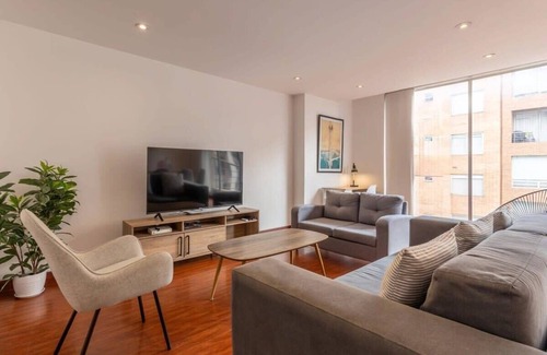 Antiguo Country Apartment | w* | Spacious 3BR in Parque Virrey