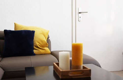 Rhein-Erft-Kreis District Apartment | W04 beautiful apartment in Wesseling am Rhein with an open plan living and kitchen area