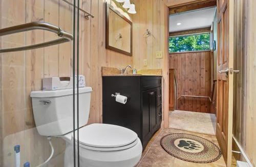 Snowshoe House | Wabasso 1 Covered Parking Convenient Location WiFi Deck