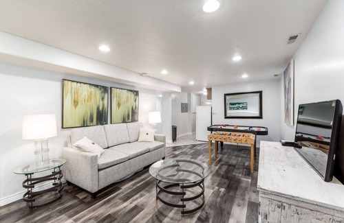 Farmington House | Wagon Wheel by Cloud Dream Homes