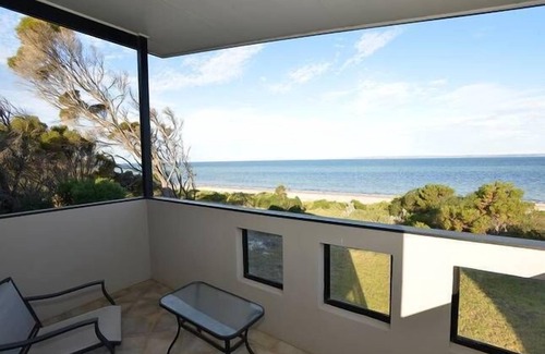 Kingscote House | Wahroonga On The Water